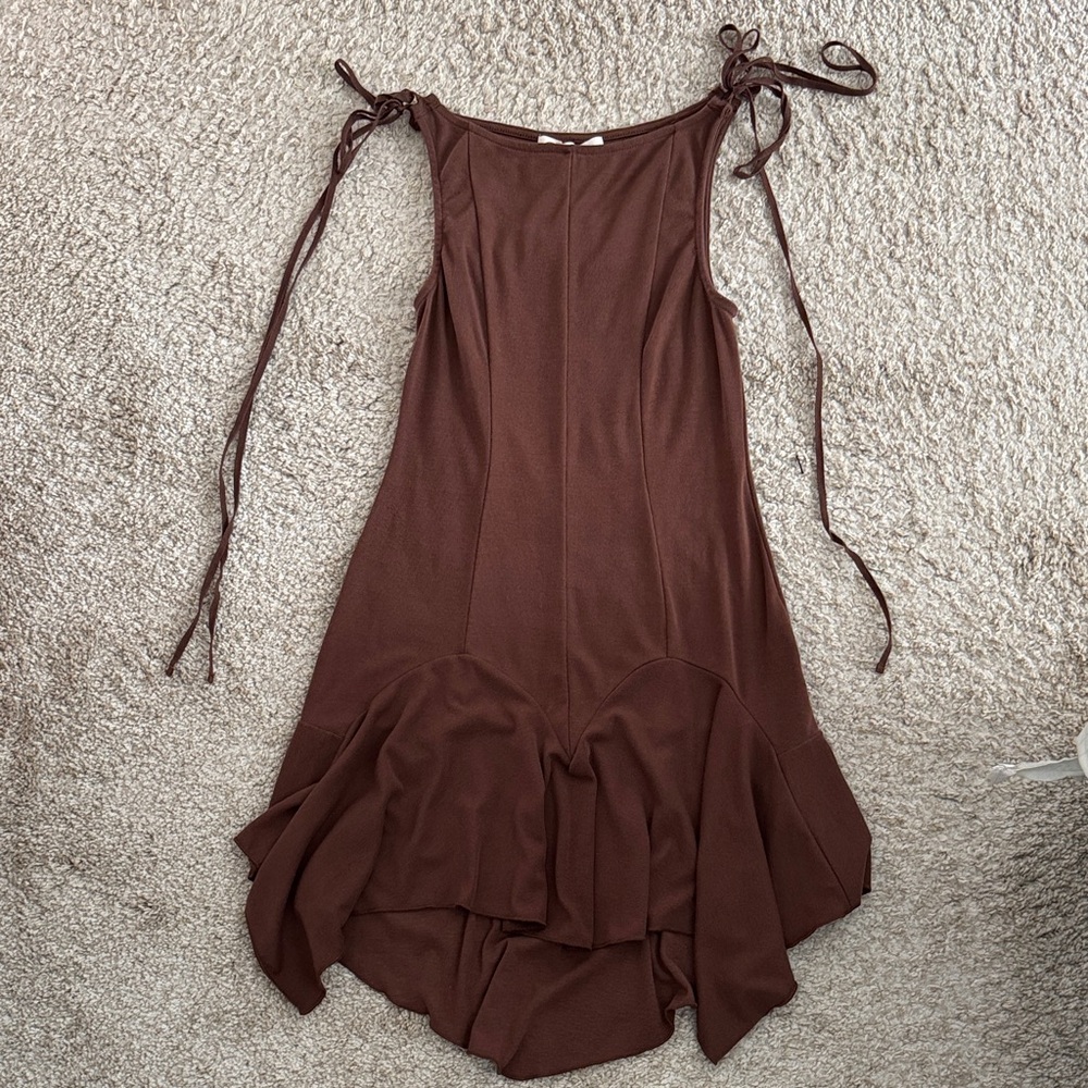 Elegant Brown Sleeveless Dress